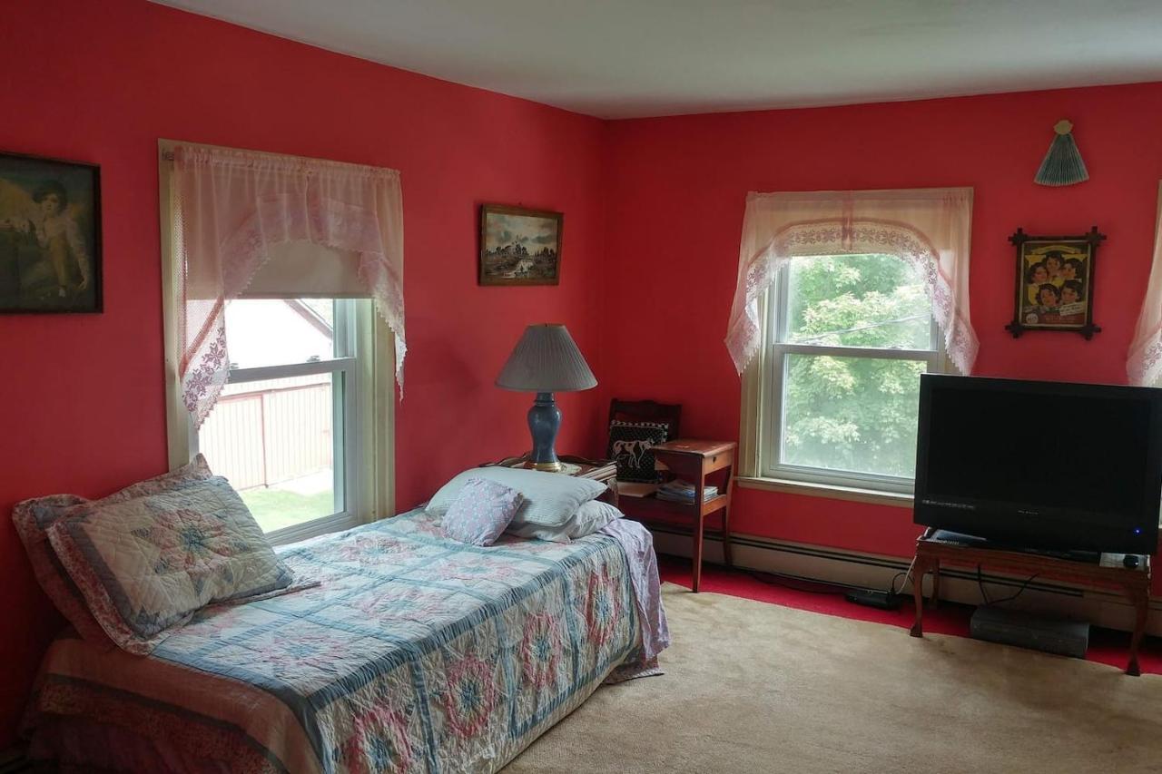 The Open Door In Jefferson Ny Apartment Exterior photo
